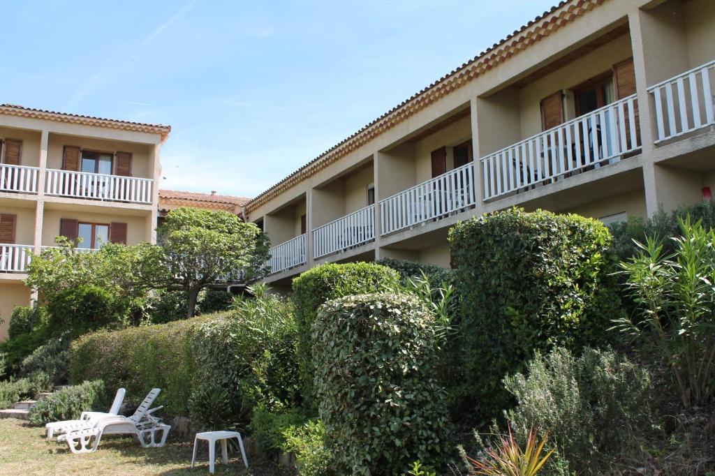 Studi-Hotel Residence Plein Voile Les Salles-sur-Verdon Exterior foto